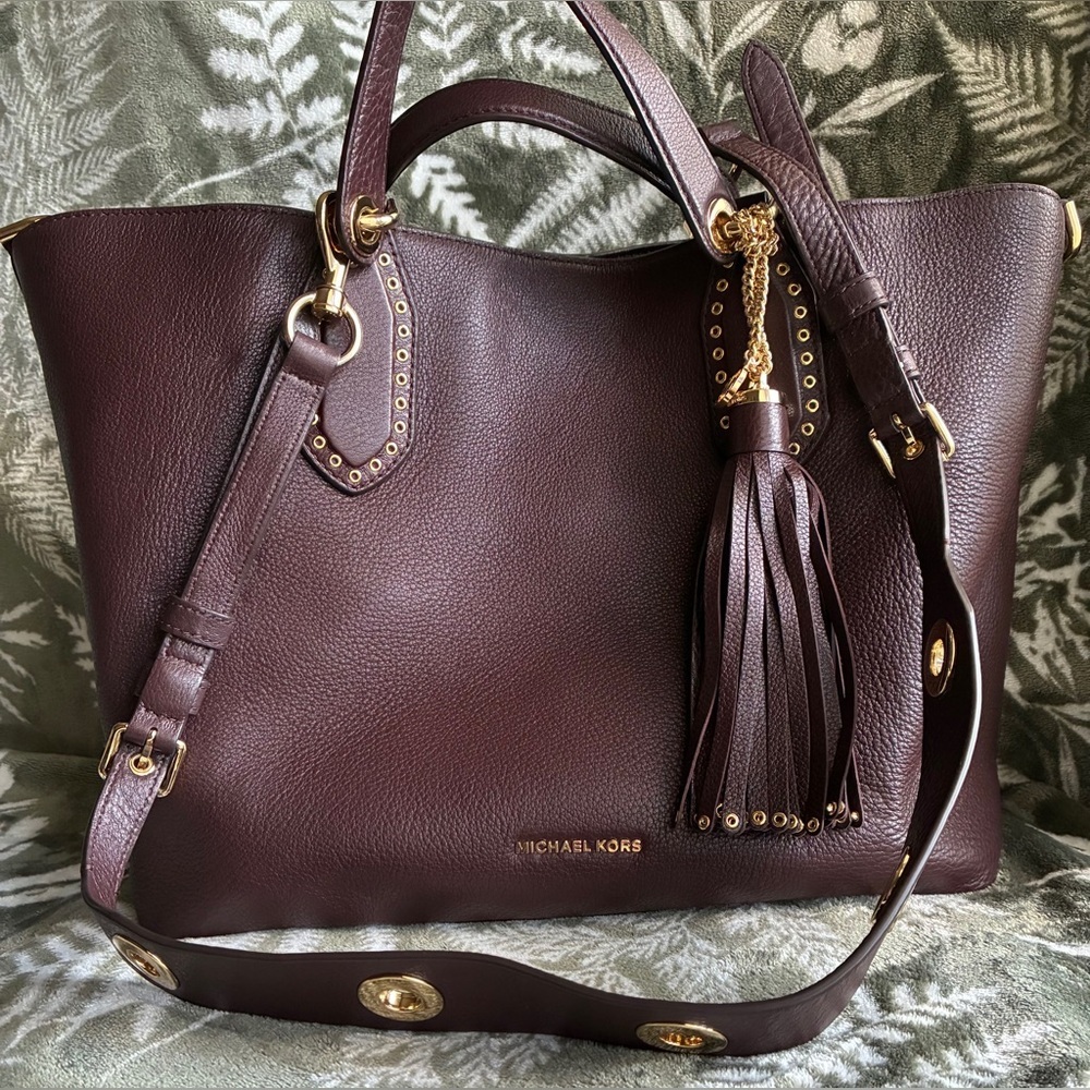 MICHAEL KORS Bag,Authentic Michael Kors Brooklyn Leather Shoulder Bag. - Picture 8 of 16